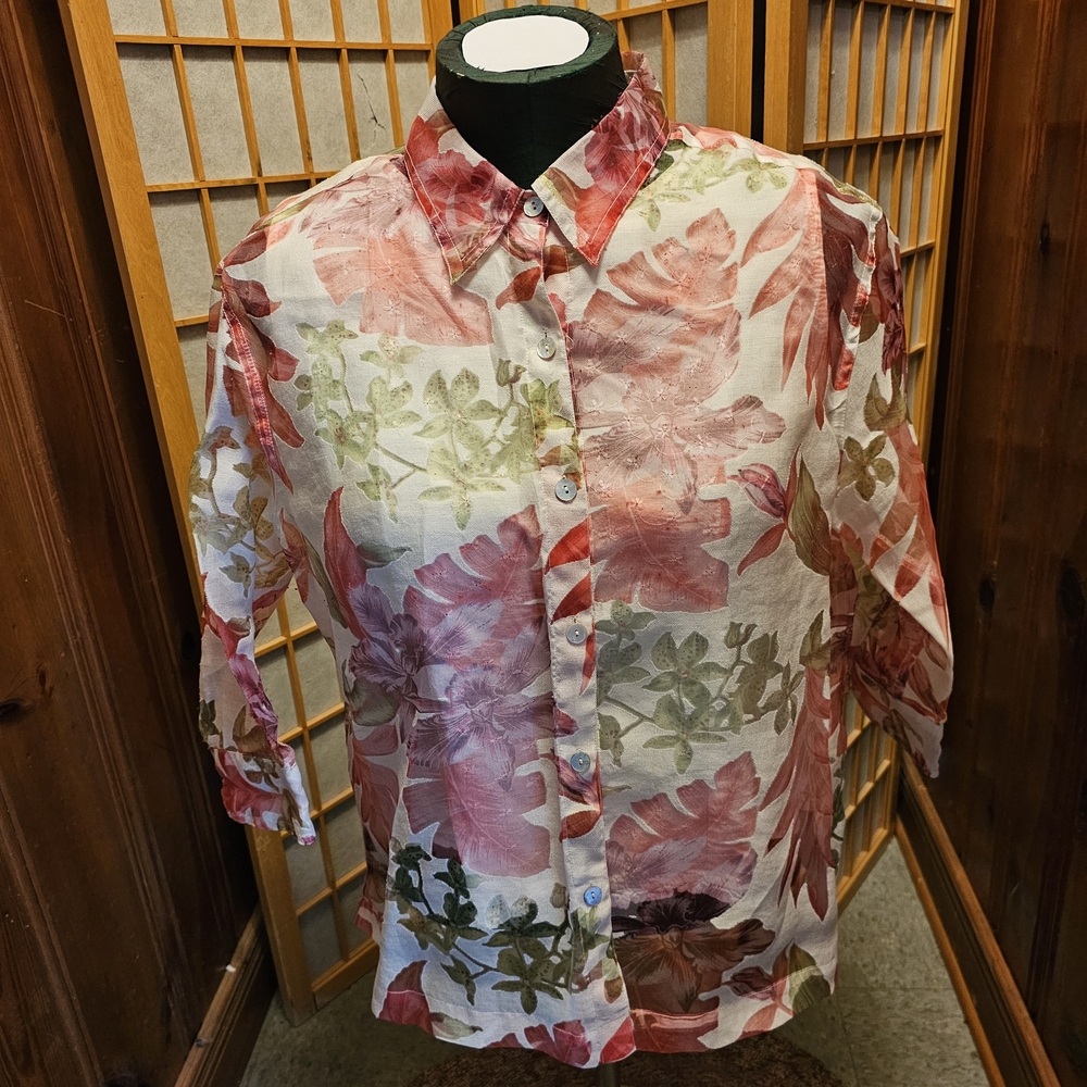 Mirasol Black and Gold Embroidered Label Shirt